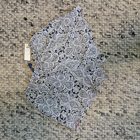 Lightweight Flowy Shorts from Francesca's - Picture 2 of 3